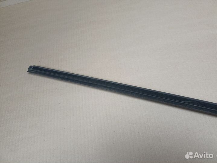 Накладка стекла наружная Opel Corsa C