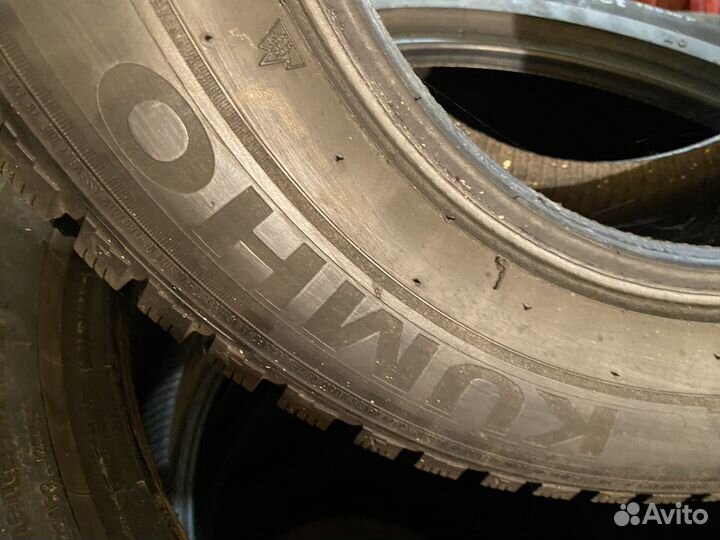 Kumho I'Zen KW15 215/60 R16