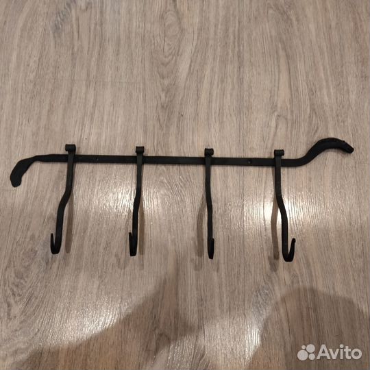 Вешалка кованная 