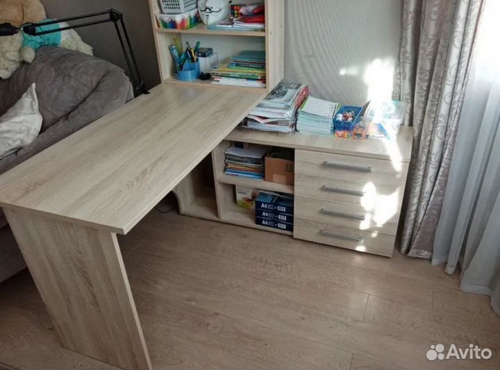 Стол письменный от производителя