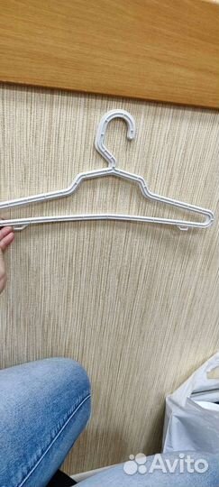 Вешалки плечики для одежды