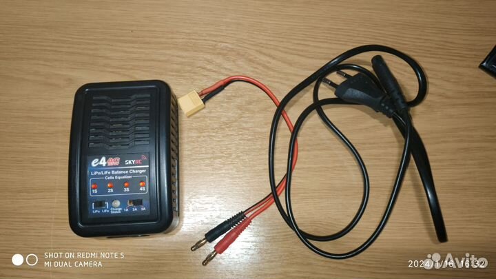 Зарядка lipo аккумуляторов для rc моделей skyrc e4