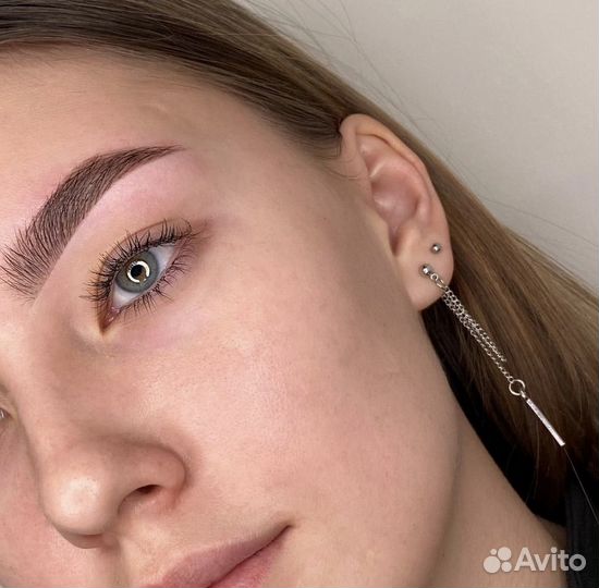 Мастер бровист