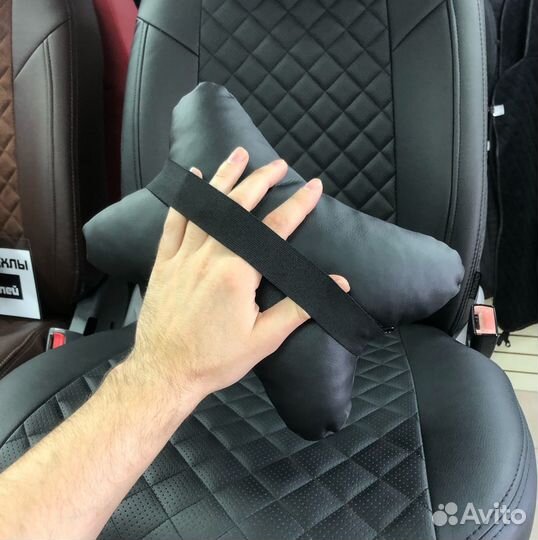 Универсальная подушка на подголовник (эко-кожа)