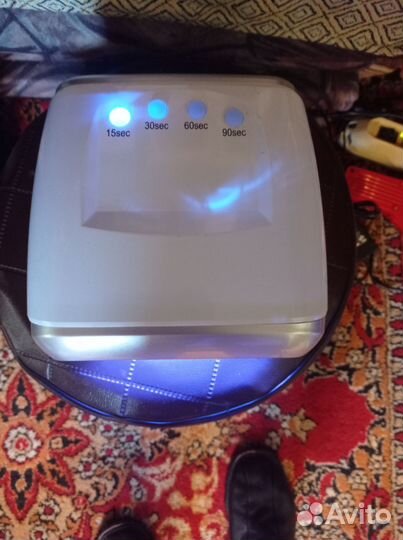 Лампа для сушки ногтей