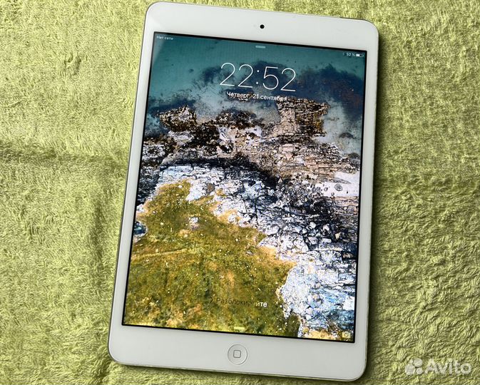 iPad mini - белый + Wi-fi + SIM