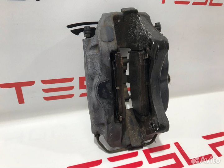 Суппорт тормозной задний правый Tesla Model S 2013