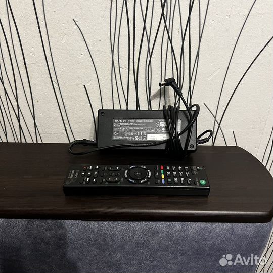 Блок питария и пульт sony bravia