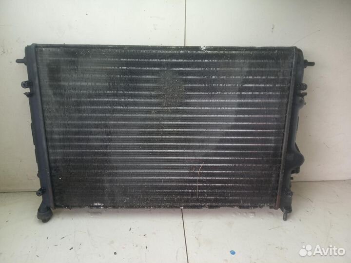 Радиатор основной Renault Scenic 1