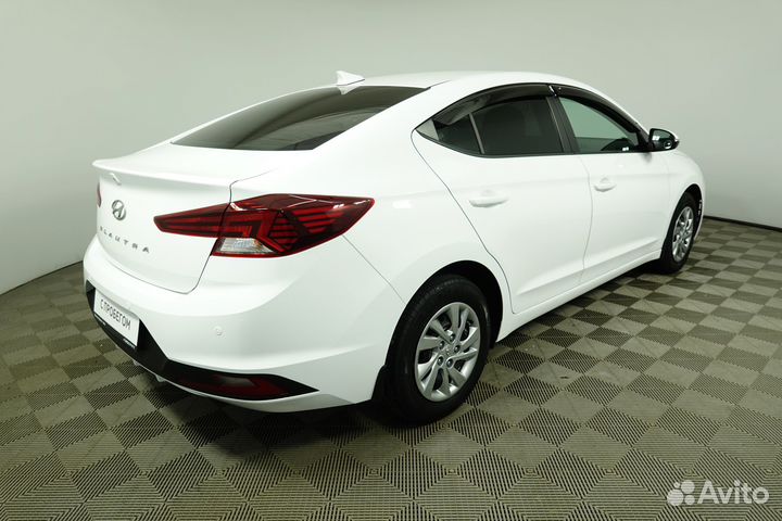 Hyundai Elantra, 2019