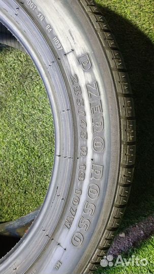 Pirelli P Zero Rosso 285/45 R19 107W