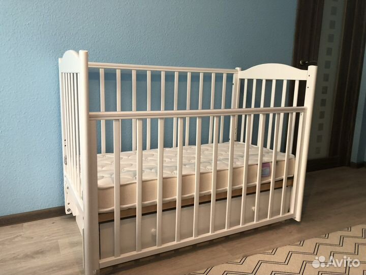 Детская кроватка + матрас