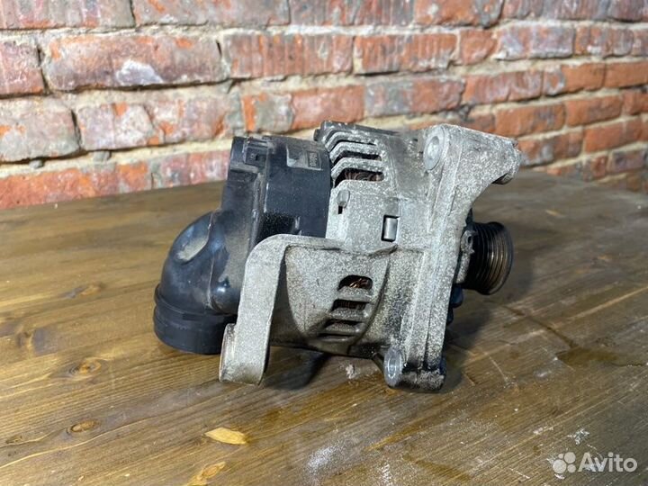 Генератор Bmw X5 E53 M54B30 2006