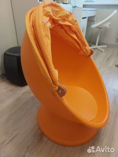 Детское кращающееся кресло- яйцо Икеа