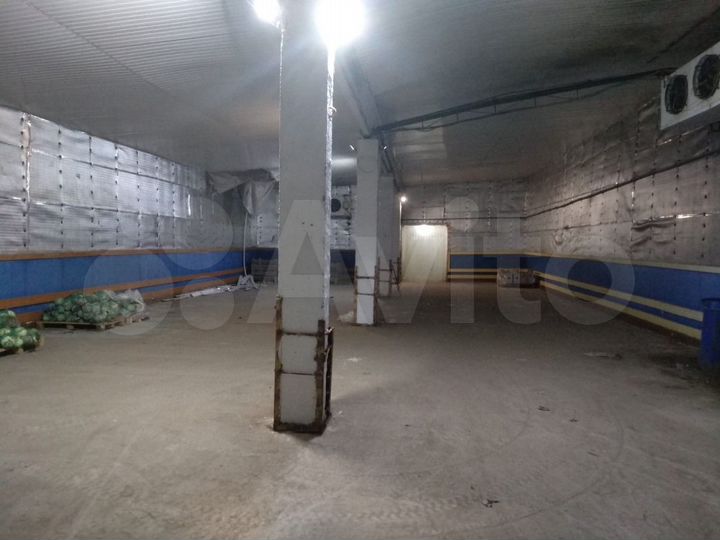 Склады 900 м²