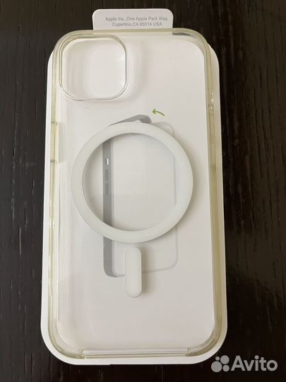 Чехол на iPhone 13