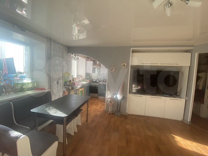 3-к. квартира, 56 м², 3/5 эт.