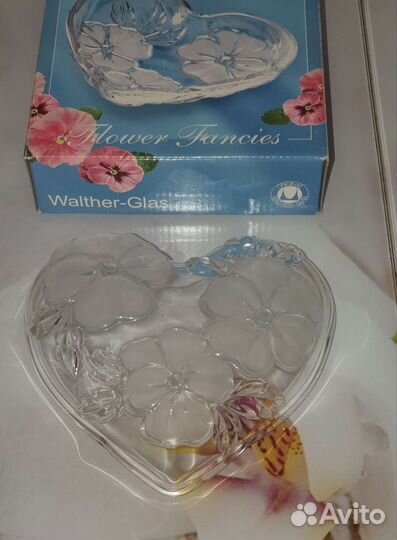Конфетница-салатник Walther-Glas в форме сердца