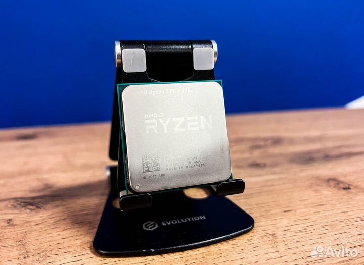 Процессор AMD Ryzen 7 Pro 2700 AM4