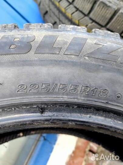 Bridgestone Blizzak VRX 225/55 R18