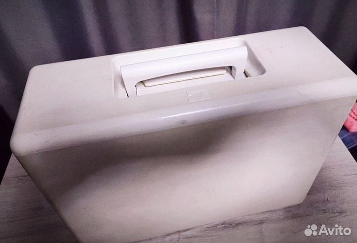 Швейная машина