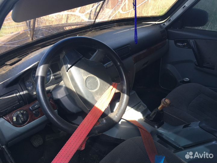 ГАЗ 3102 Волга 2.4 МТ, 2008, битый, 500 000 км