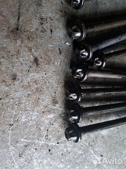 Болты ГБЦ на Mercedes ом642