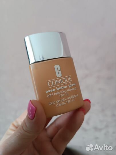 Крем тональный Clinique even better glow wn22