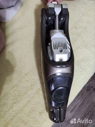 Протез бедра с внешним источником энергии