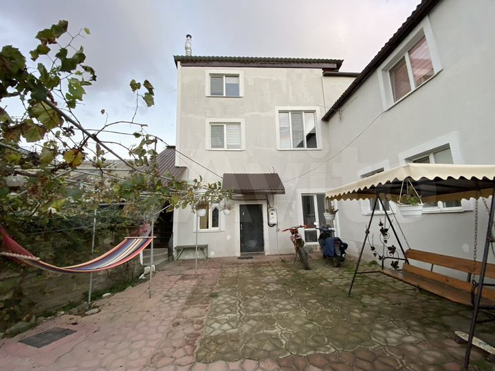 Дом 100 м² на участке 6 сот.