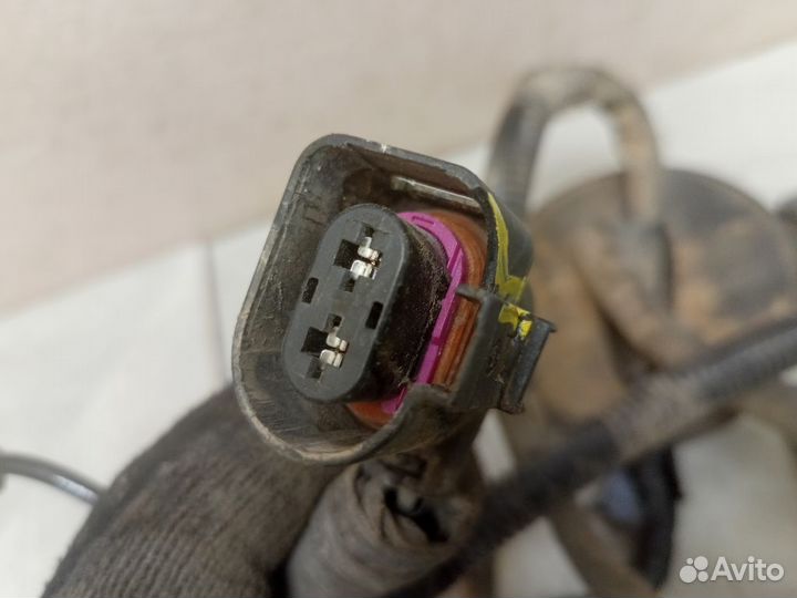 Проводка (коса) 31327385 Вольво