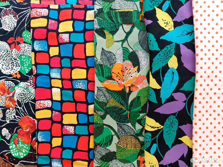 Отрезы ткани крепдешин