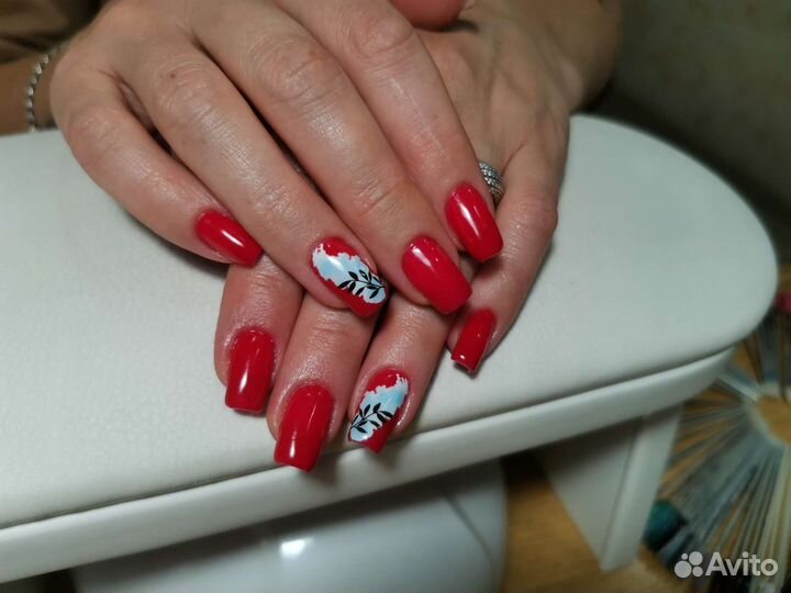 Услуги маникюра на дому
