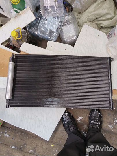 Радиатор кондиционера Honda crv