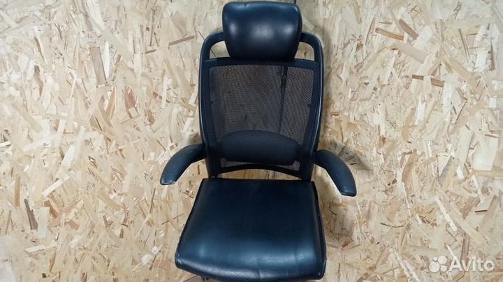 Кресло руководителя Chairman Эко-кожа /б/у