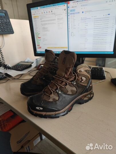Треккинговые Французские ботинки Salomon на 38.5