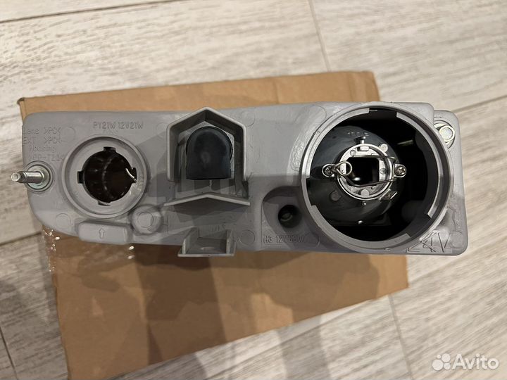 Фара противотуманная левая Lexus lx470