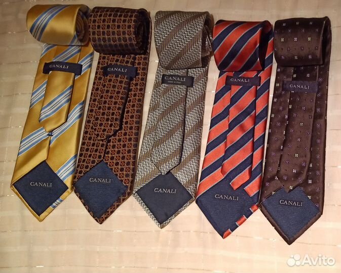 Галстуки извeстнoй итальянcкой фирмы