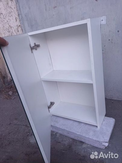 Зеркало настенное