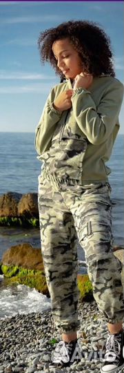 Спортивный костюм женский