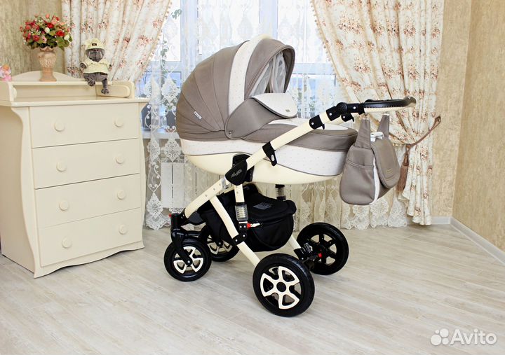 Красивая Adamex Barletta 3в1