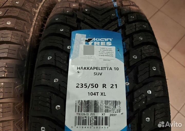 Nokian Tyres Hakkapeliitta 10p SUV 235/50 R21 104T