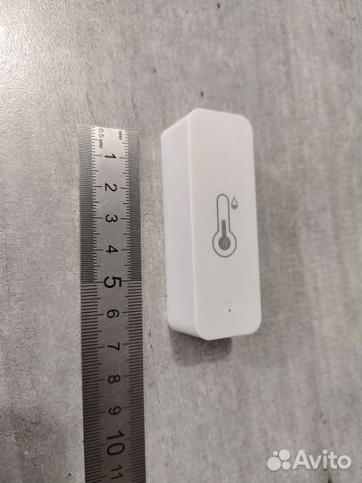 Датчик температуры и влажности Tuya Bluetooth Hub