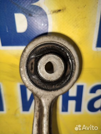 Рычаг передний правый верхний Audi A4B5