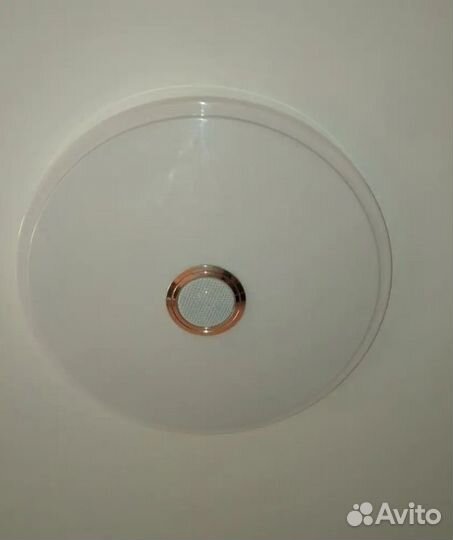 Светильник с колонкой