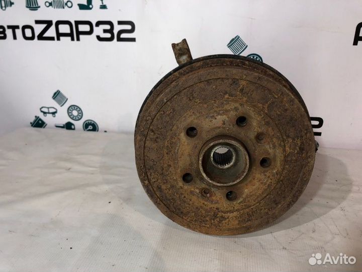 Кулак задний правый Renault Duster K4MA606 2014