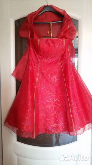 Платье вечернее