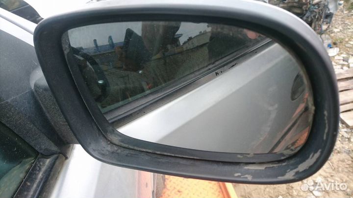 Зеркало правое Опель Корса C Opel Corsa C Ц 1.2