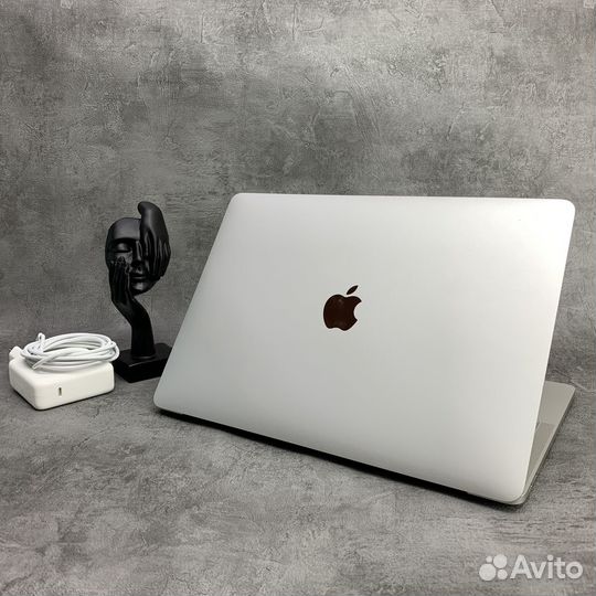 MacBook Pro 13 2017 i5-2.3GHz/16Gb/128Gb