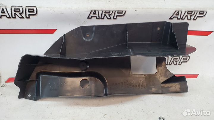 Пыльник заднего бампера левый Lexus LX 2015-2022